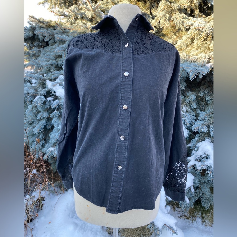 Vintage black button up with lace accents side medium made in the USA